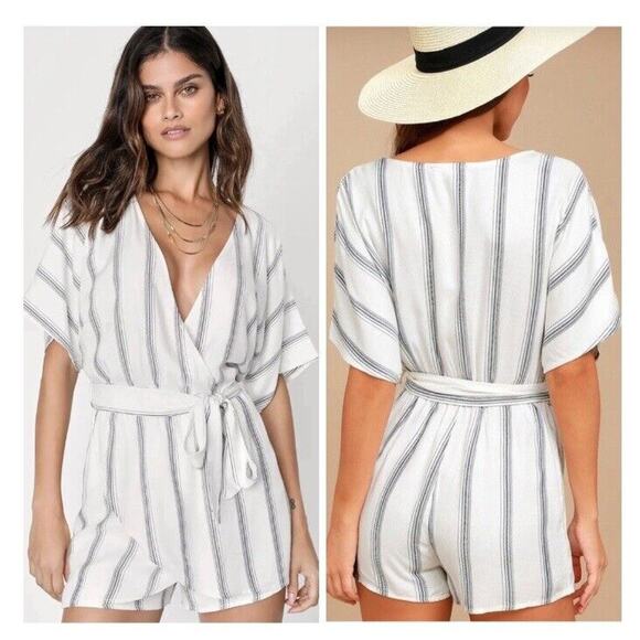 Lulus Striped Romper SZ M Faux Wrap Classic Vacation Sexy Coquette Girl - Picture 1 of 8